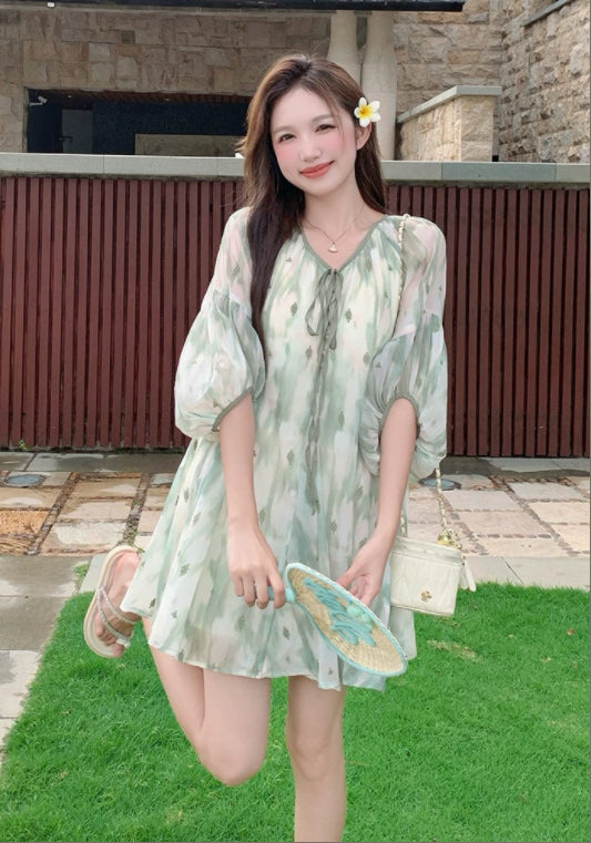 天絲淡綠連衣裙