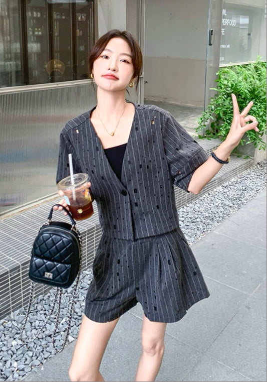 條紋短西裝兩件套