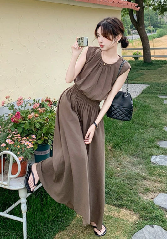 咖色無袖套裝