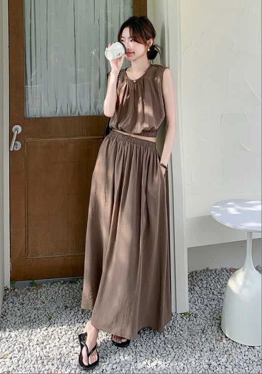 咖色無袖套裝