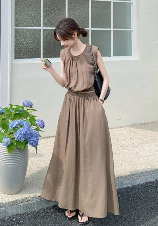 咖色無袖套裝