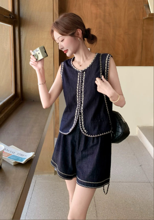 刺繡牛仔兩件套