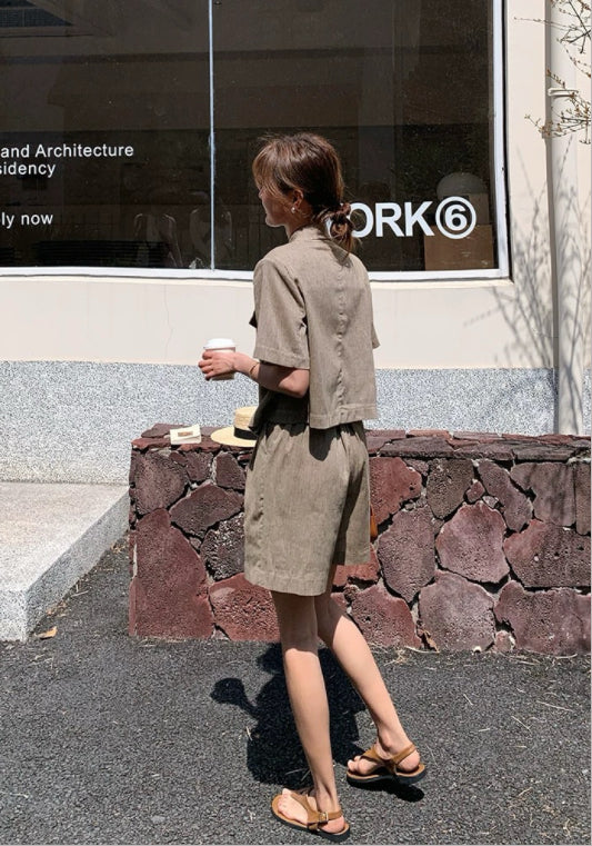 卡其短西裝兩件套