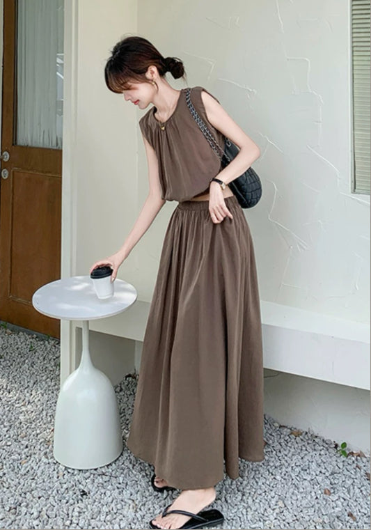 咖色無袖套裝