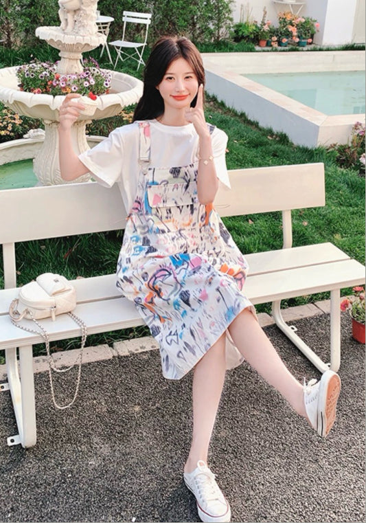 塗鴉背帶裙