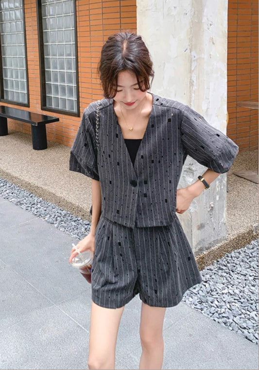 條紋短西裝兩件套