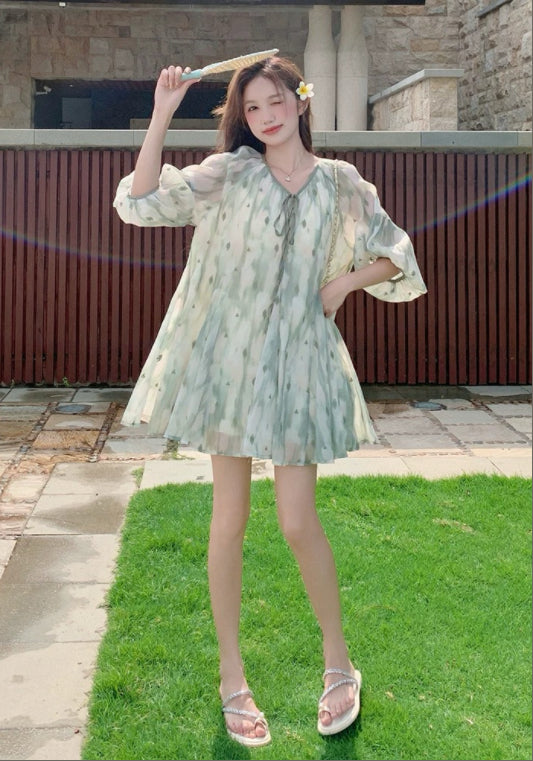 天絲淡綠連衣裙