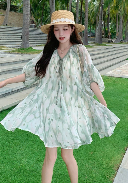 天絲淡綠連衣裙