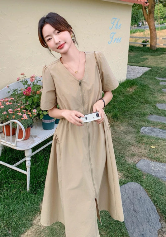 卡其拉鍊連衣裙