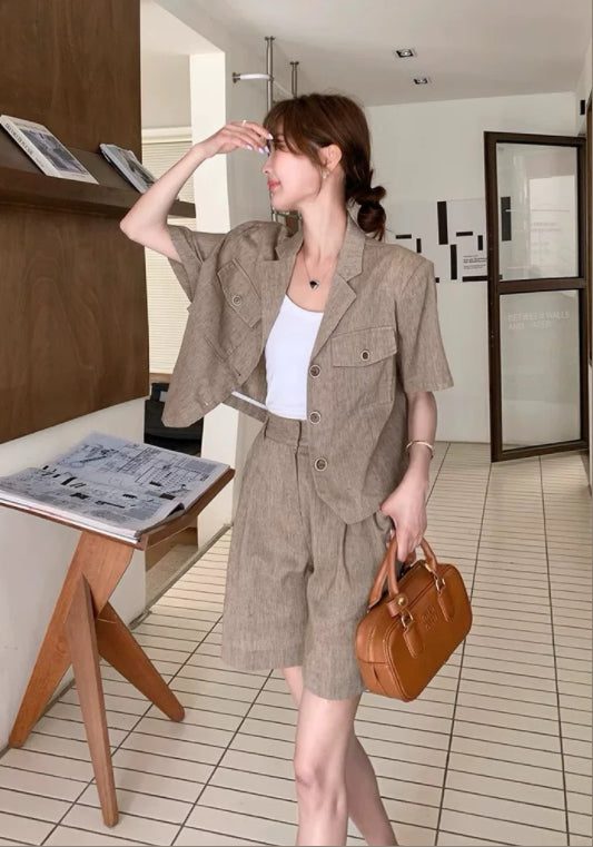 卡其短西裝兩件套
