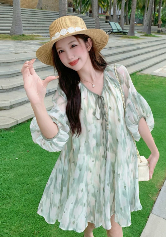 天絲淡綠連衣裙