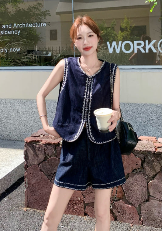 刺繡牛仔兩件套