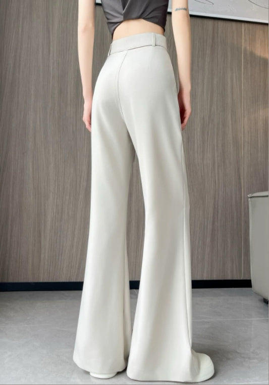 微喇叭西裝褲